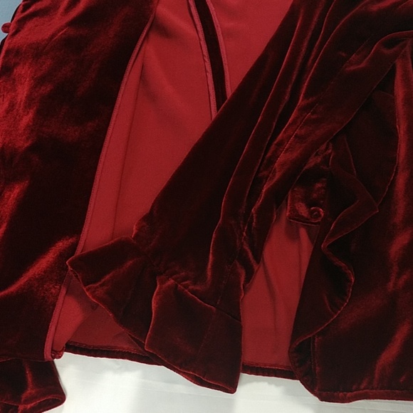 Shirt - Picture 7 of 8